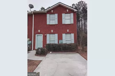 5735 Strathmoor Manor, Lithonia, GA 30058 - Photo 1