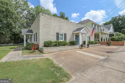 151 W Washington Street, Milledgeville, GA 31061 - Photo 1