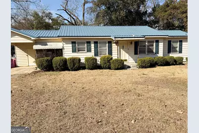 145 Edmondson Circle, Cochran, GA 31014 - Photo 1