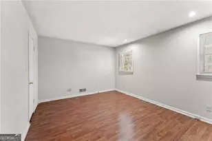 6140 Michelle Ln, Douglasville, GA 30135 - Photo 17