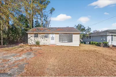370 S 6th Street, Jesup, GA 31545 - Photo 1