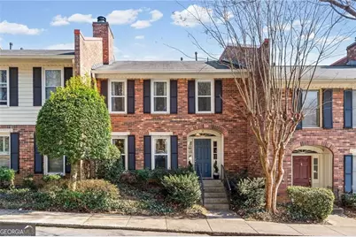 4 Queen Victoria Place NE, Atlanta, GA 30342 - Photo 1