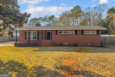 72 Cade Street, Hartwell, GA 30643 - Photo 1