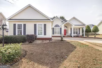 301 Meyers Lake Drive, Warner Robins, GA 31088 - Photo 1