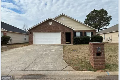 107 Onyx Court, Warner Robins, GA 31093 - Photo 1