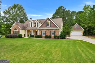 211 Willow Bend Way, Senoia, GA 30276 - Photo 1