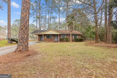 198 Greenwood Street, Jesup, GA 31545 - Photo 1