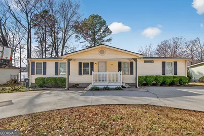 252 Lakeview Drive, Locust Grove, GA 30248 - Photo 1