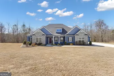 297 Walden Pond Trail, Senoia, GA 30276 - Photo 1