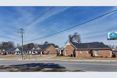 6 Charlton Street NW, Rome, GA 30165 - Photo 1