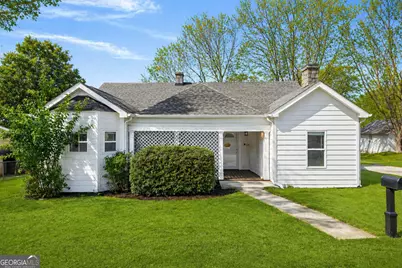 100 Forest Avenue, Toccoa, GA 30577 - Photo 1