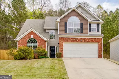 77 Saint Charles Place, Sharpsburg, GA 30277 - Photo 1