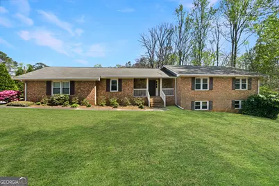 185 Redwood Circle, Fayetteville, GA 30214 - Photo 1