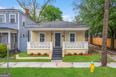 1126 E Waldburg Street, Savannah, GA 31401 - Photo 1
