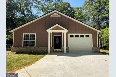 240 Sims Street, Barnesville, GA 30204 - Photo 1
