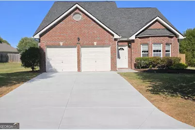420 Blackwood Lane, Suwanee, GA 30024 - Photo 1