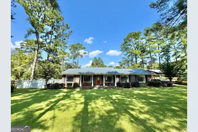 568 N Victory Drive, Lyons, GA 30436 - Photo 1
