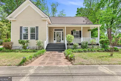18256 Main Street, Woodbury, GA 30293 - Photo 1