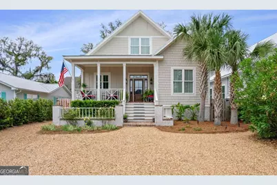 309 Peachtree Street, Saint Simons, GA 31522 - Photo 1