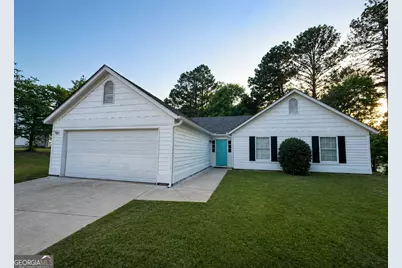 1660 Creek Crossing SE, Conyers, GA 30094 - Photo 1