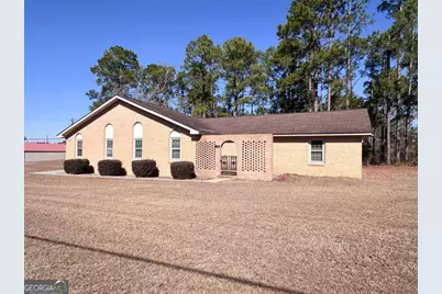 564 W Oglethorpe Avenue, Lyons, GA 30436 - Photo 1