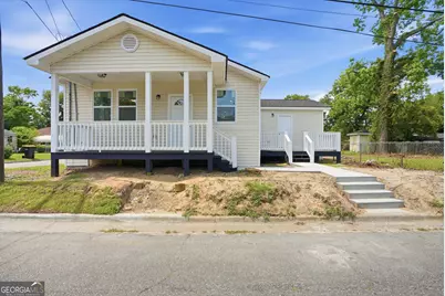 211 Jenks Street, Savannah, GA 31415 - Photo 1