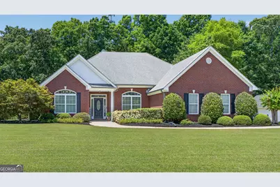 229 Hummingbird Court, Hampton, GA 30228 - Photo 1