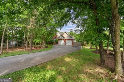 221 Woodford Way SE, Calhoun, GA 30701 - Photo 1