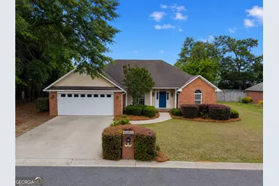300 Oak Pointe Drive, Dublin, GA 31021 - Photo 1