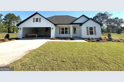 102 Orchid Circle, Adel, GA 31620 - Photo 1