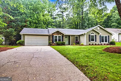 204 Kentwood Drive, Peachtree City, GA 30269 - Photo 1