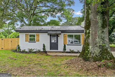 1020 E McIntosh Road, Griffin, GA 30223 - Photo 1