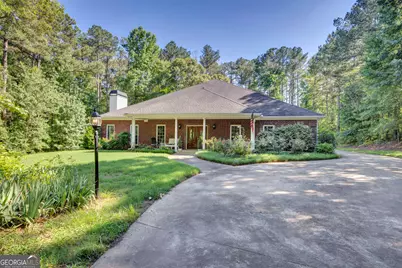 190 Oak Hill Circle, Covington, GA 30016 - Photo 1