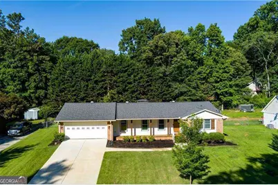 4422 White Oak Drive, Sugar Hill, GA 30518 - Photo 1