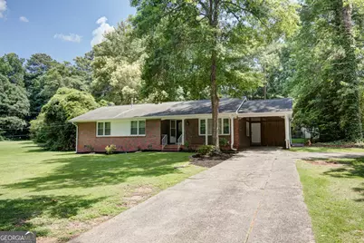 300 Kelly Drive, Fayetteville, GA 30214 - Photo 1