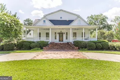 224 Oak Avenue, Pinehurst, GA 31070 - Photo 1