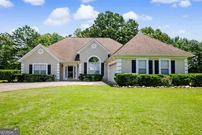 165 Crescent Circle, Newnan, GA 30265 - Photo 1