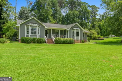 3759 Sussex Drive NE, Milledgeville, GA 31061 - Photo 1
