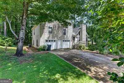 3724 Summit Drive NW, Acworth, GA 30101 - Photo 1