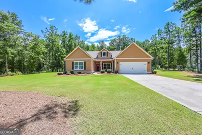330 Fenwick Farms Drive, Lagrange, GA 30241 - Photo 1