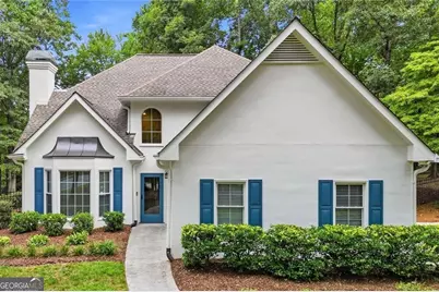 181 W Lake Drive, Roswell, GA 30075 - Photo 1