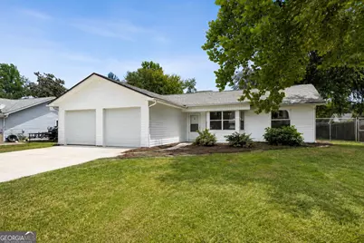 144 Cherry Point Drive, Saint Marys, GA 31558 - Photo 1