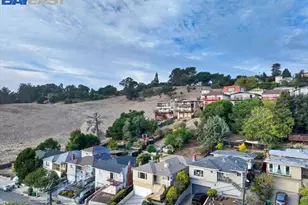 10600 Sheldon St, Oakland, CA 94605 - Photo 45
