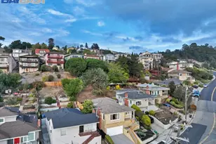 10600 Sheldon St, Oakland, CA 94605 - Photo 43