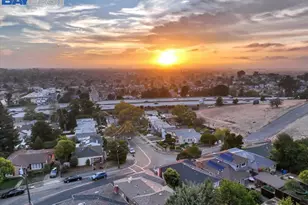 10600 Sheldon St, Oakland, CA 94605 - Photo 47