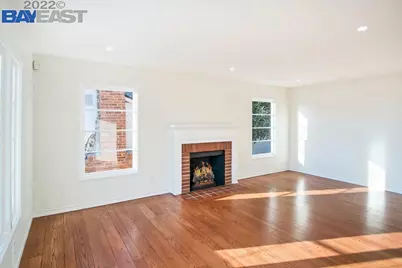 10600 Sheldon St., Oakland, CA 94605 - Photo 15