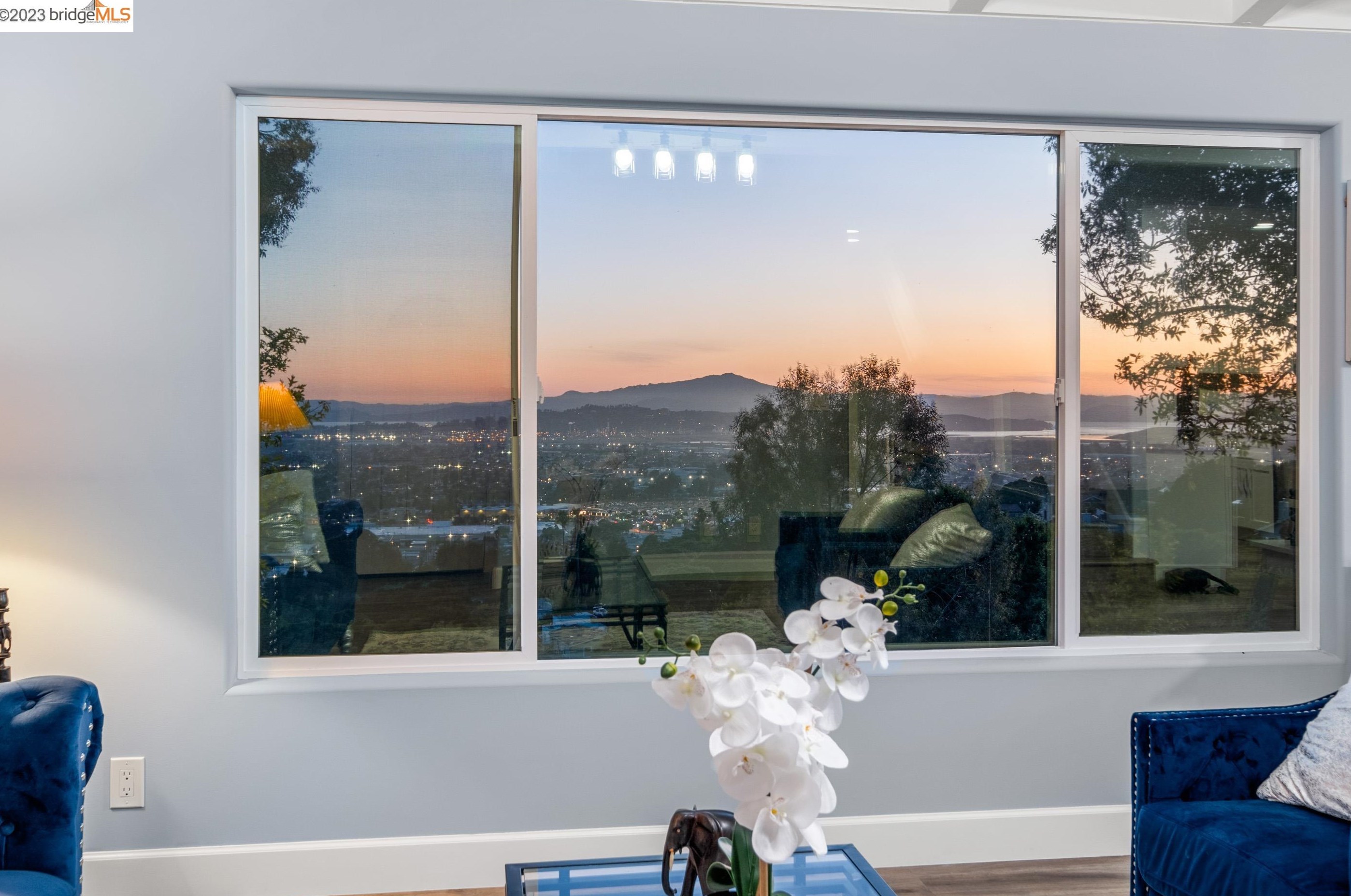 5929 Harbor View Ave, Richmond CA  94806-4239 exterior