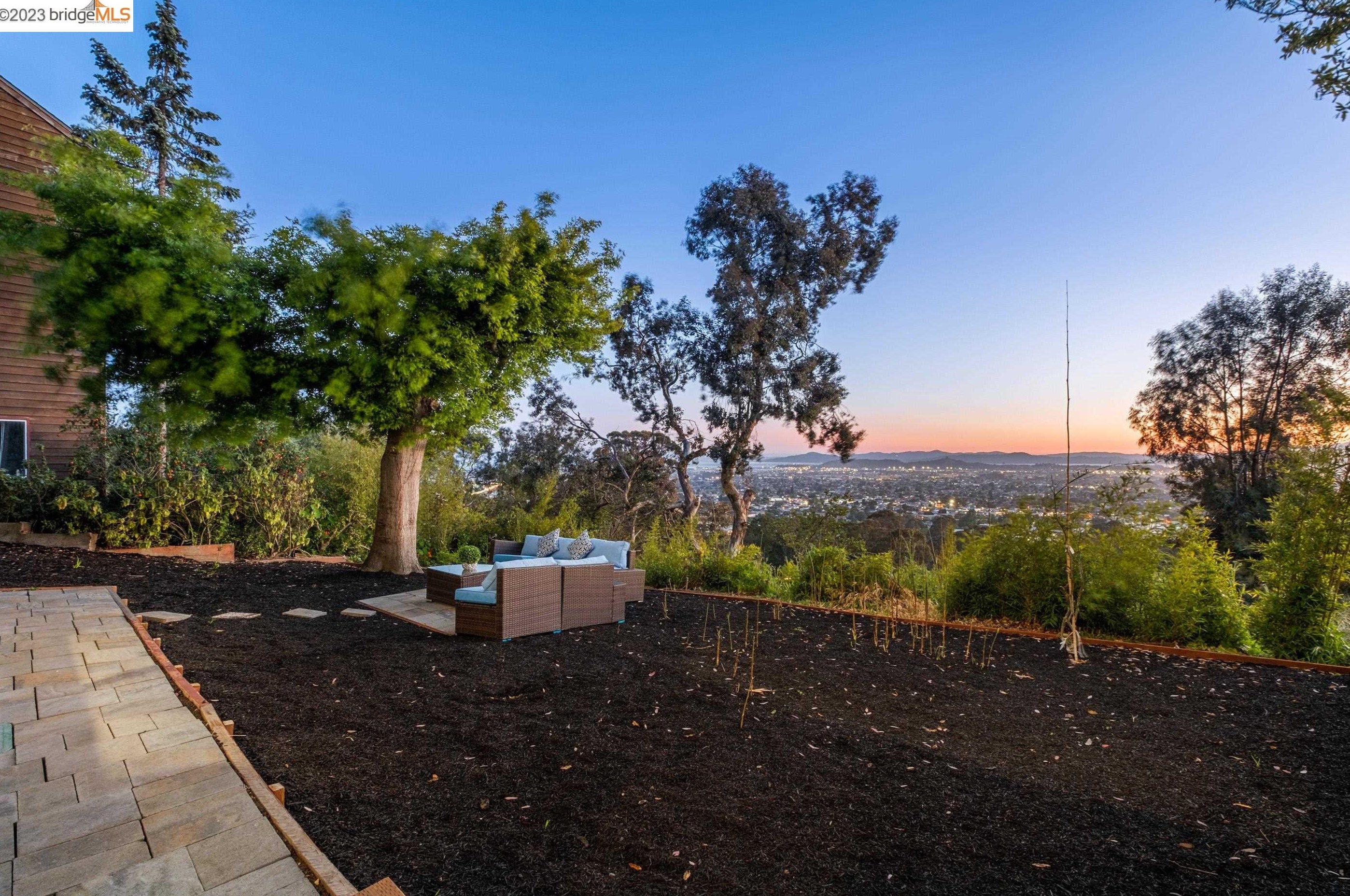 5929 Harbor View Ave, Richmond CA  94806-4239 exterior