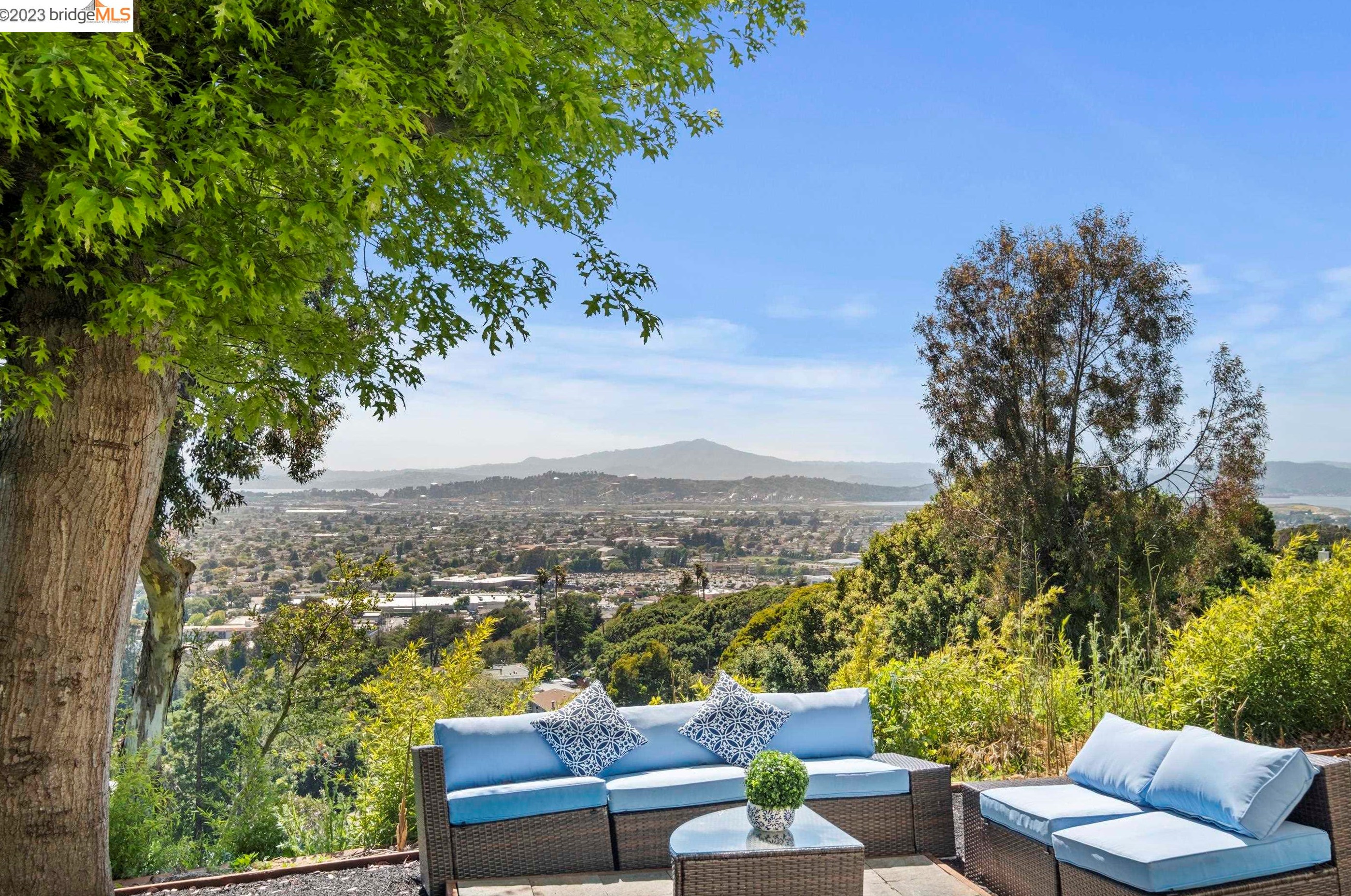 5929 Harbor View Ave, Richmond CA  94806-4239 exterior