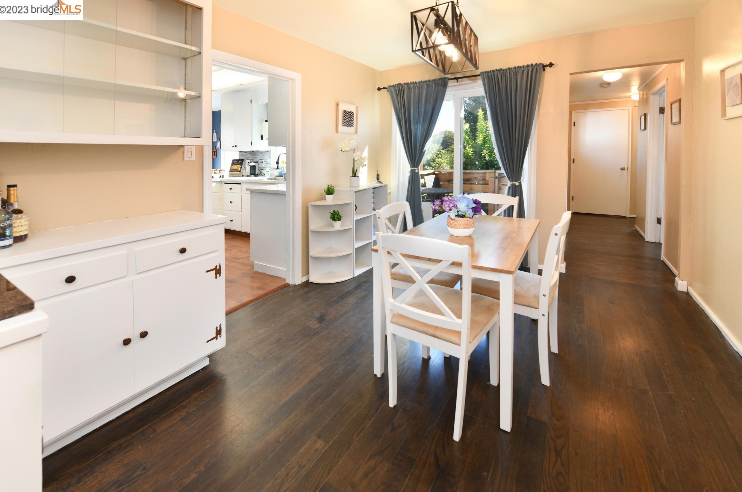 515 Sonoma Ave, Rodeo CA  94572-1634 exterior